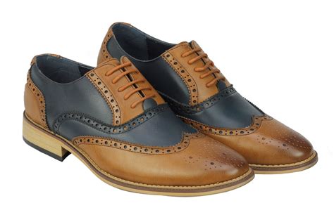 men's lace up oxford shoes.